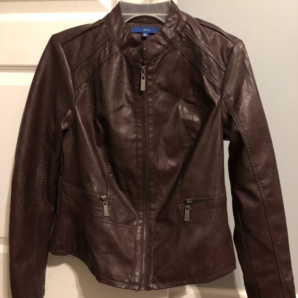 Beautiful brown w/slight hint of red jacket